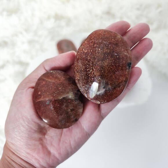 Sparkly Sunstone Palm Stone - Picture 8 of 10